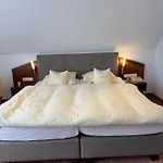 מלון Lindenhof