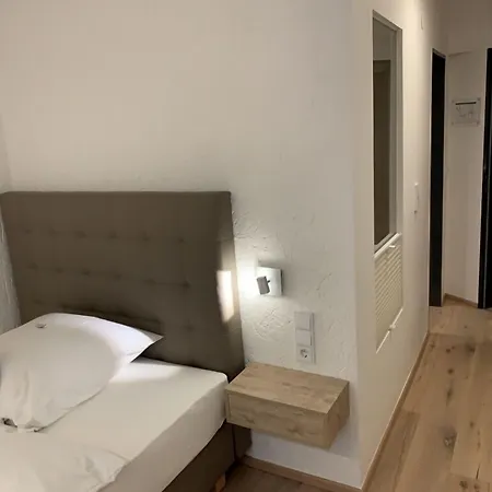 Lindenhof 3* Mönchengladbach