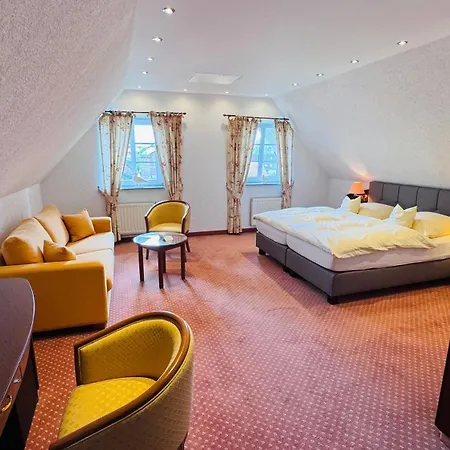 Hotel Lindenhof 3*