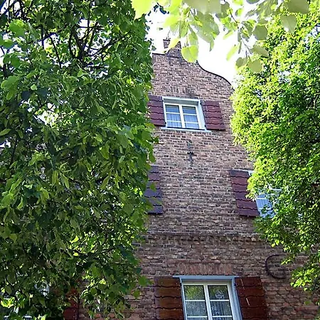 מלון Lindenhof Kasteel Mönchengladbach